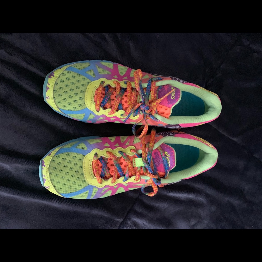 ASIC running shoes